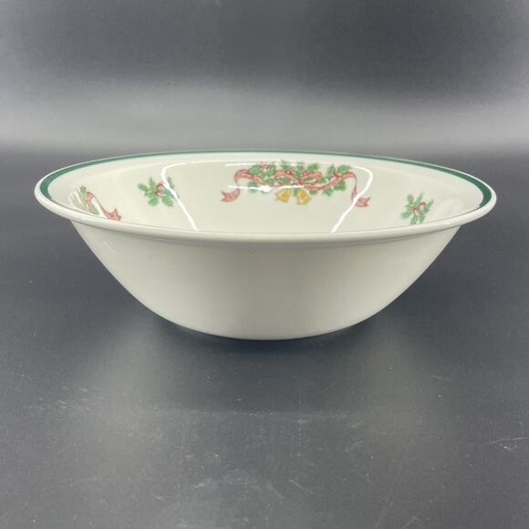 Vintage Johnson Brothers VICTORIAN CHRISTMAS Vegetable Serving Bowl 8.25" Round - Picture 2 of 6
